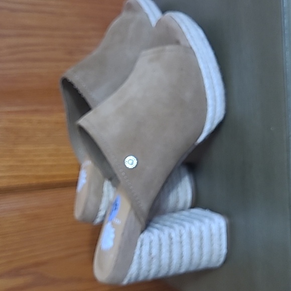 Yellow Box Ambur, slide-on, open-toe platform, espedrills size 8.5, tan brown - Picture 4 of 9